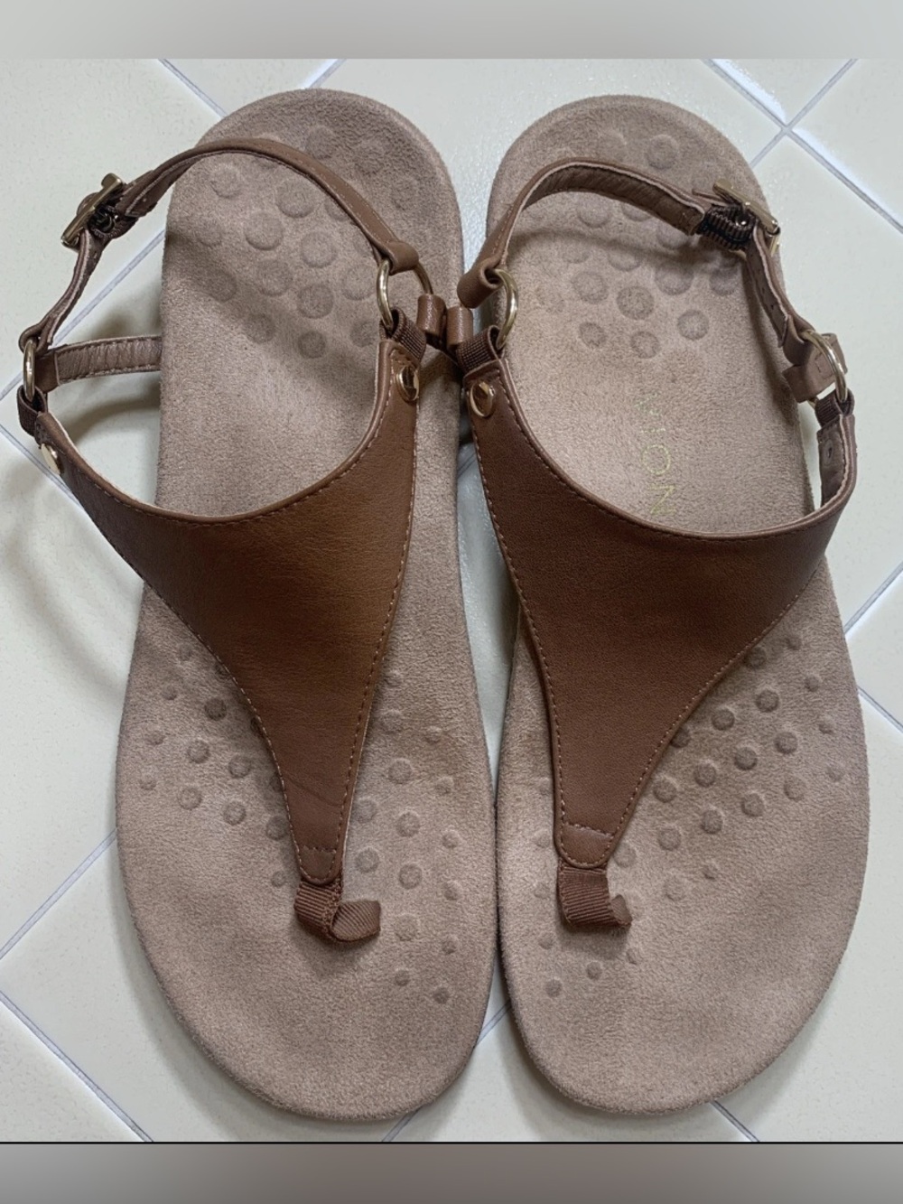 Vionic Women’s Rest Kirra Backstrap Tan Brown Leather Thong Sandals Size 8 Ortho